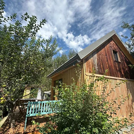 Tajnyhauz Beehauz Terapia Na Vcelach Lejlighed Trnie