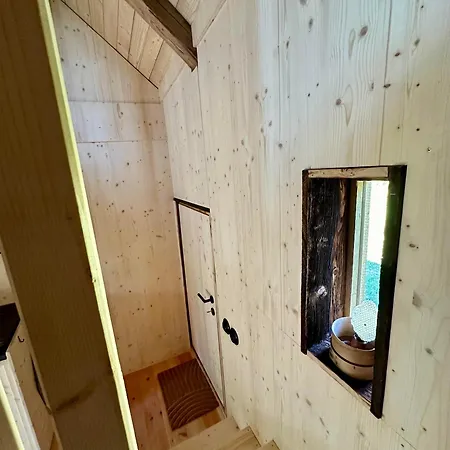 Tajnyhauz Beehauz Terapia Na Vcelach *