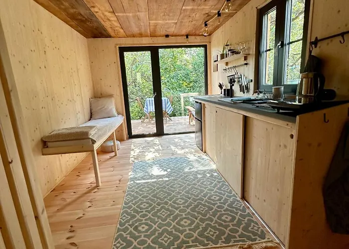 Tajnyhauz Beehauz Terapia Na Vcelach Trnie